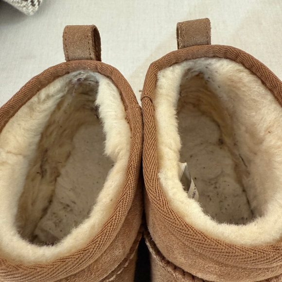 UGG Classic Ultra Mini Boots • Chestnut • Women’s Size 9 - Picture 8 of 9